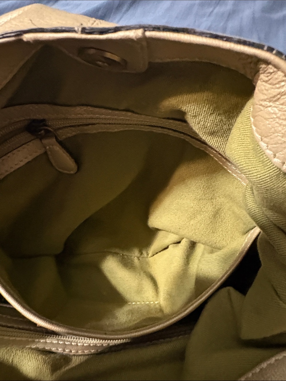 Leather Floral-Embossed Shoulder Bag in Cream by Firenze Bella. All leather.Used - Picture 11 of 16